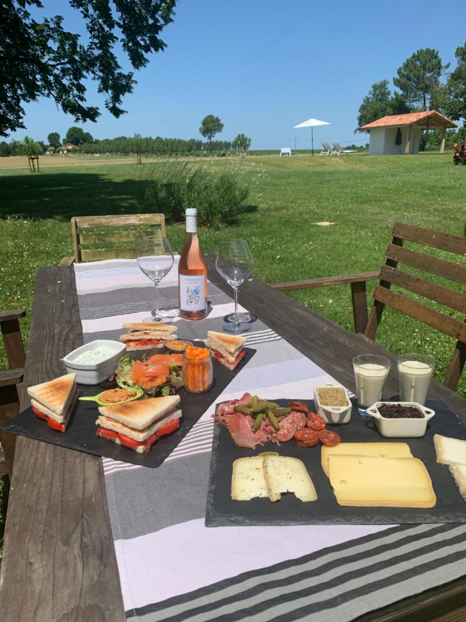 Le Poutic Gite Et Maison D'Hotes Creon-d'Armagnac ภายนอก รูปภาพ